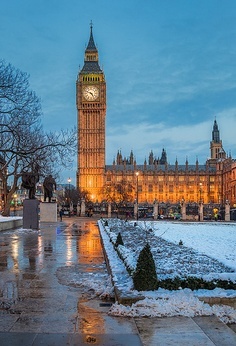 Snow in London, Big Ben and Houses of the Parliament, London, United Kingdom.