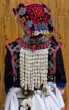 China | Details; traditional dress ~ 'Sea shell' Miao people.  Guizhou, Qiannan Buyizu Miaozu, Xin Zang village. | ©Rita Willaert