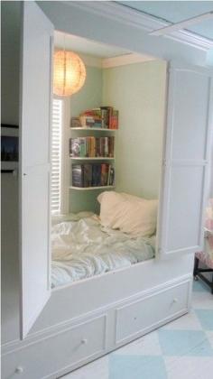 
                    
                        I really want cosy spaces like this in my room
                    
                