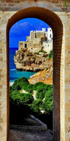 
                    
                        Cinematic View of Italian Coast - Polignano al mare, Puglia   |    15 Most Colorful Shots of Italy
                    
                