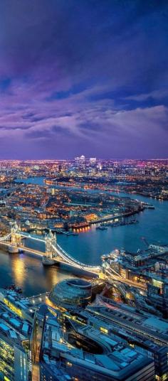 
                    
                        Evening Lights.. Thames River, London
                    
                