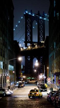 Manhattan Bridge, New York City photo via jennifer