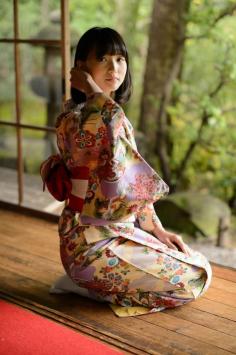 
                    
                        Murin'an Garden (無鄰菴) -- Kyoto, Japan -- Copyright 2015 Jeffrey Friedl, regex.info/blog/
                    
                