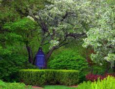 
                    
                        The Shakespeare Garden in Evanston, Illinois is a Shakespeare garden on the campus of Northwestern University. Planned in 1915 and built from 1916 to 1929, the garden was the first Shakespeare Garden in the United States.
                    
                