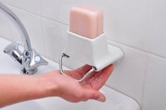 Soap Flakes bar soap dispenser - no more slippy soap bars escaping across the floor!! this is such a great idea!