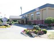 catch the spirit of Kentucky. welcome to the Hampton Inn Louisville - I-65 at Brooks Road. There are dozens of reasons to get excited about going to Louisville: The sports, the attractions, the history and the food create an experience you won't soon forget. And at the Hampton Inn hotel in Louisville - I-65 at Brooks Road, we love having you here. Appreciate athletics? Don't miss the Louisville Slugger Museum. Better yet, see the University of Louisville Cardinals play a game in person. Enjoy history? Take a ride on the Belle of Louisville, the oldest river steamboat still in operation. The zoo, the Kentucky Derby, the gorgeous bluegrass and the University of Louisville - there are so many reasons to visit Louisville, Kentucky. So pull off the highway and catch the spirit of Kentucky here at our Hampton Inn hotel in Louisville. services & amenitie Even if you're in Brooks to enjoy the great outdoors, we want you to enjoy our great indoors as well. That's why we offer a full range of services and amenities at our hotel to make your stay with us exceptional Are you planning a meeting? Wedding? Family reunion? Little League game? Let us help you with our easy booking and rooming list management tools * Meetings & Event * Local restaurant guide