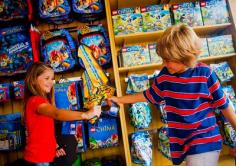LEGO Shopping Options | LEGOLAND California Resort