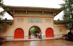 Chengdu Wangjian Tomb Pictures, TravelChinaGuide.com